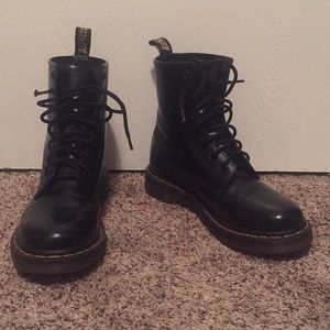 dr marten boots